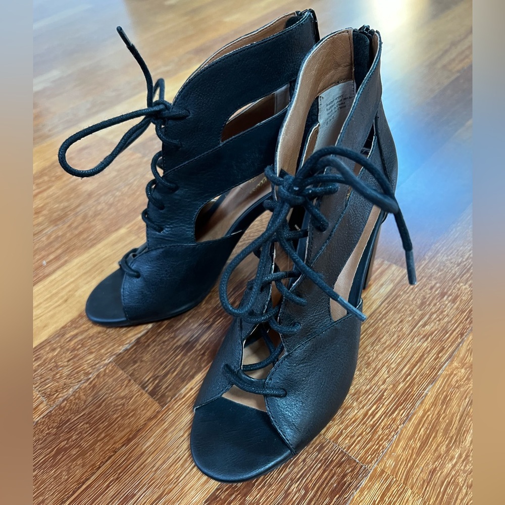 Seychelles Black Lace-Up Heels